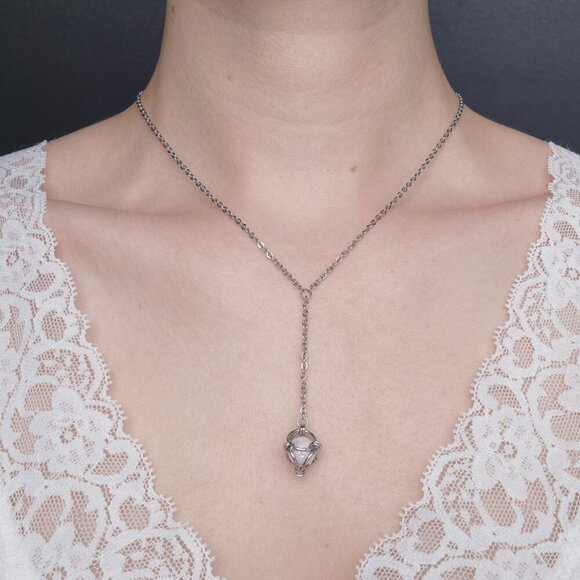 Elegant white pearl & silver rosary necklace - Picture 7 of 7